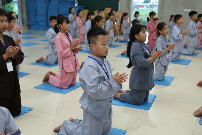 The 3rd Day of Summer Retreat for Children in Dong Cao pagoda